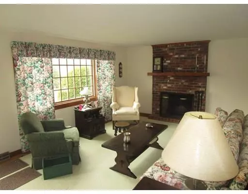 Yarmouth, MA 02675,22 Musket Ln