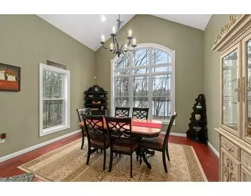 Sturbridge, MA 01566,72 Westwood Dr