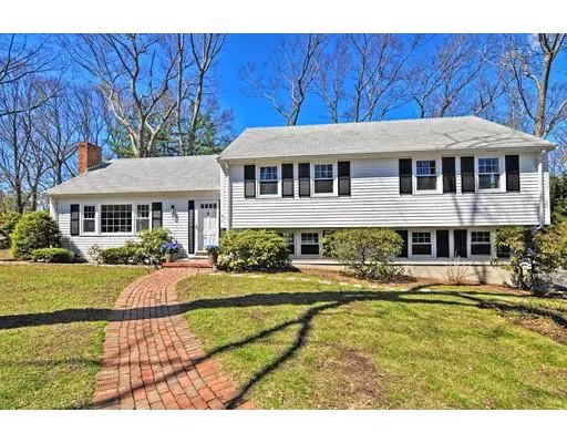 27 Mayflower Rd, Winchester, MA 01890