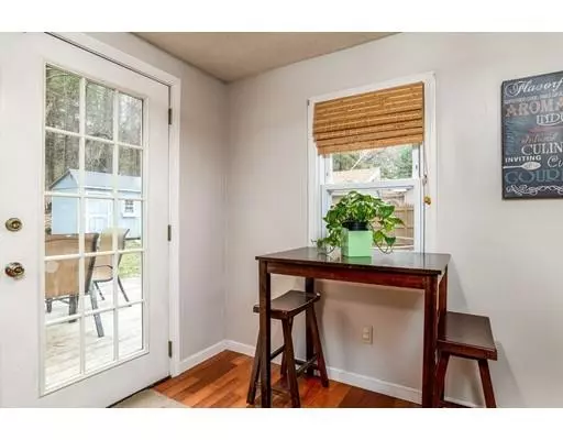 East Longmeadow, MA 01028,4 Theresa St