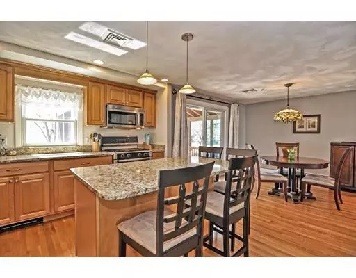 Milford, MA 01757,12 Woodridge Rd