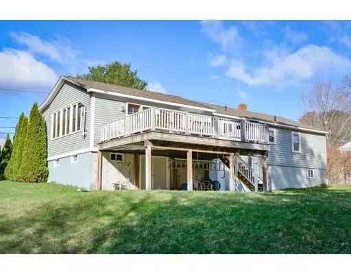 52 Causeway Ter, Leominster, MA 01453