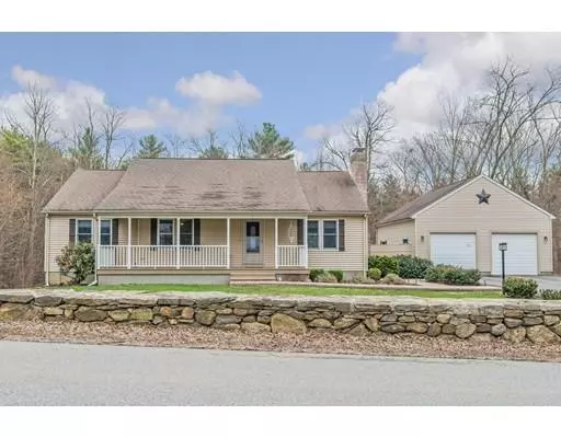 Sturbridge, MA 01566,98 Cedar St