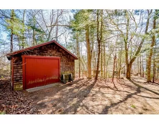 Rochester, MA 02770,443 Neck Rd