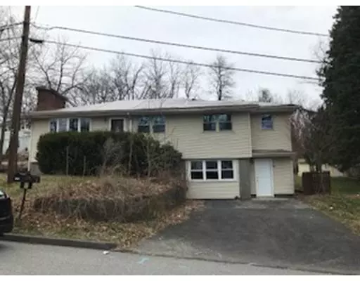 11 Dominion Rd, Worcester, MA 01605