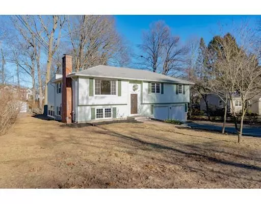 27 Brookside Dr, West Springfield, MA 01089