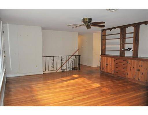 Duxbury, MA 02332,143 Franklin St