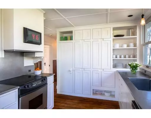 Mattapoisett, MA 02739,94 Angelica Ave