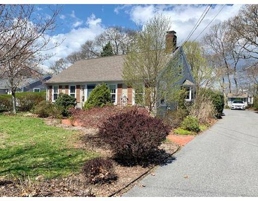 16 Lake Leaman Rd, Falmouth, MA 02540