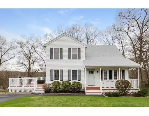 103 Cranesbill Rd, Taunton, MA 02780