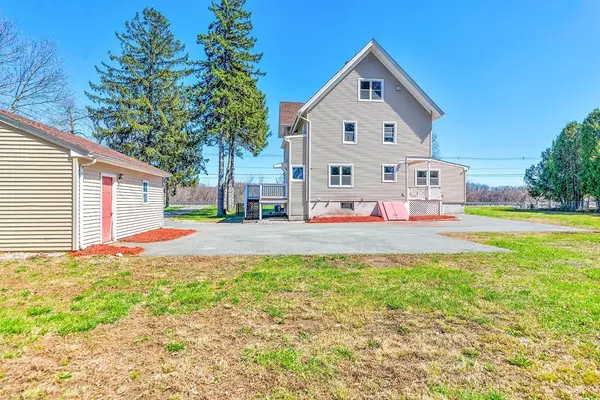 Agawam, MA 01001,717 River Rd