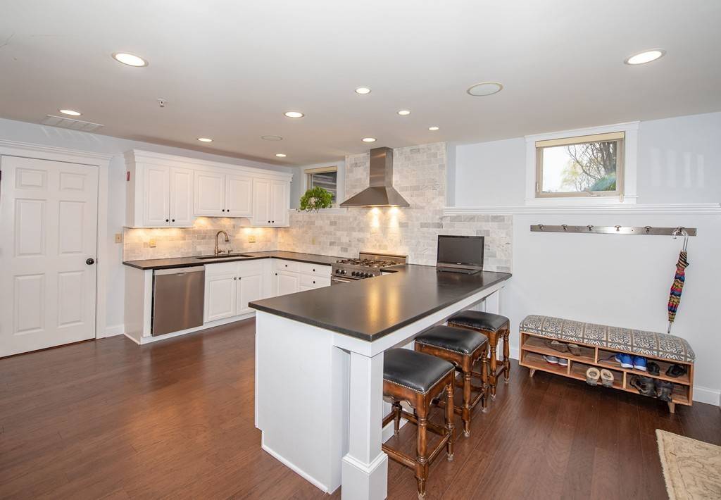 Westford, MA 01886,67 Concord Rd #7