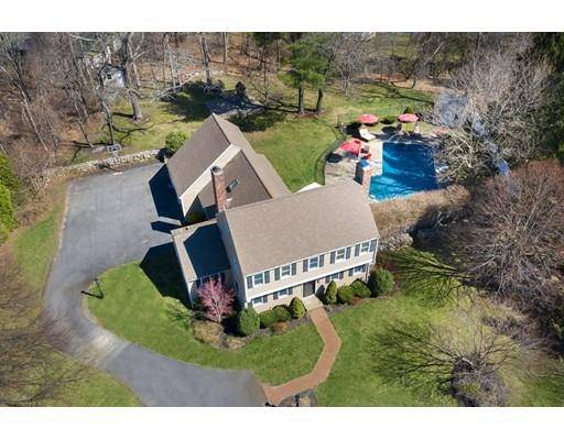 63 Riverside Dr, Norwell, MA 02061