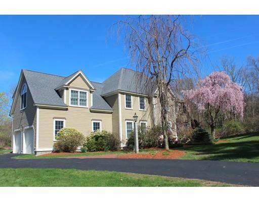 2 Lamplighter Lane, Hopkinton, MA 01748