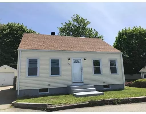 69 W Main Rd, Middletown, RI 02842