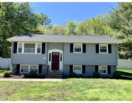 36 Christopher Rd, Holliston, MA 01746