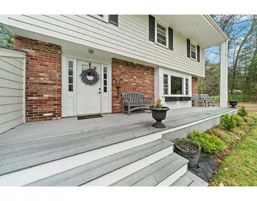 60 Tower Hill Dr, Hanover, MA 02339