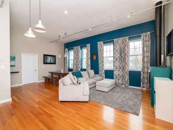 960 Broadway #10, Chelsea, MA 02150