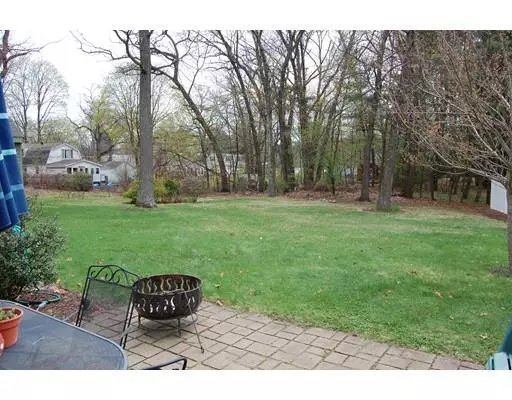 Chelmsford, MA 01824,76 Smith St.