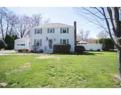 87 Sherwood Avenue, West Springfield, MA 01089