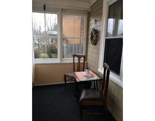 Greenfield, MA 01301,68 West Street