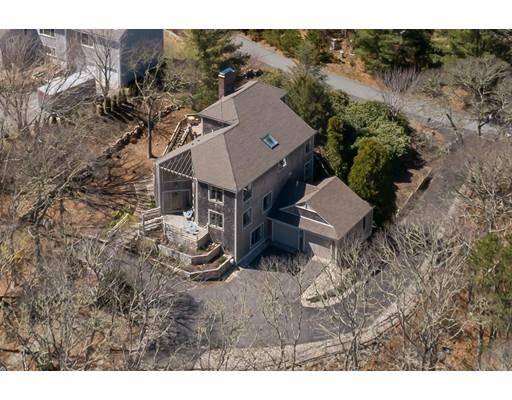 46 Clowes Dr, Falmouth, MA 02540