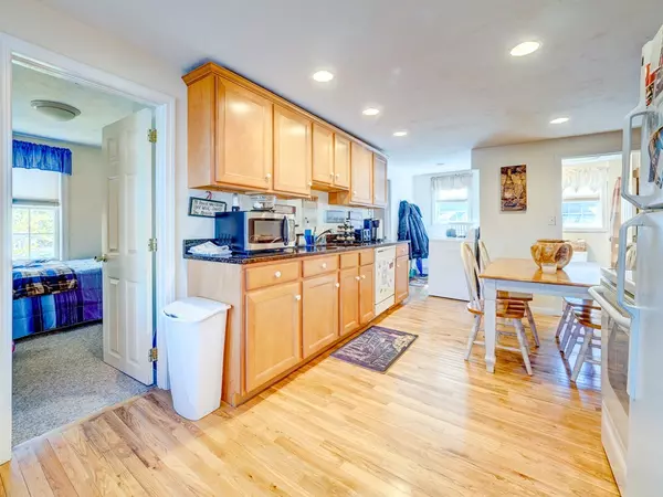 Northbridge, MA 01534,19-21 Elston Ave.