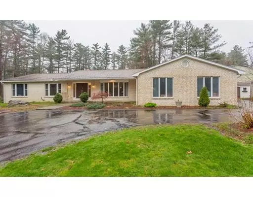 168 Sherwood Lane, Raynham, MA 02767