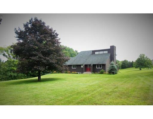 205 Podunk Rd, Sturbridge, MA 01566