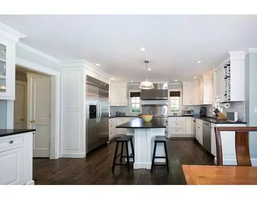 Cohasset, MA 02025,126 Border St