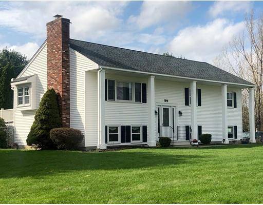 33 Blackstone St, Mendon, MA 01756