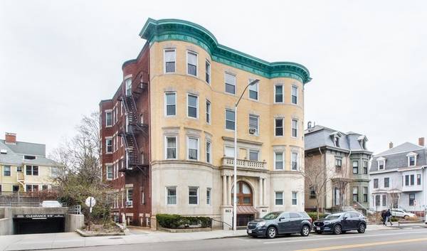 Cambridge, MA 02139,863 Massachusetts Avenue #54