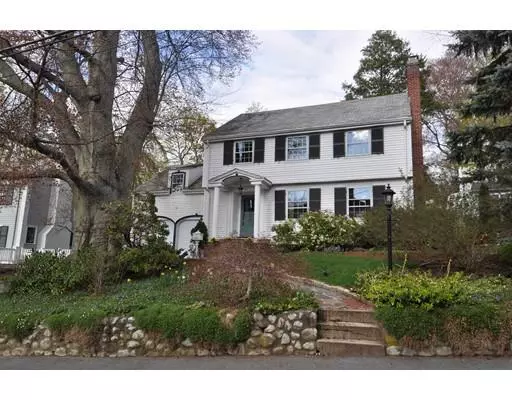 114 Hillside Ave, Newton, MA 02465