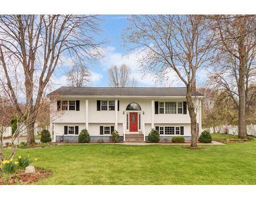 40 Blacksmith Lane, Tewksbury, MA 01876