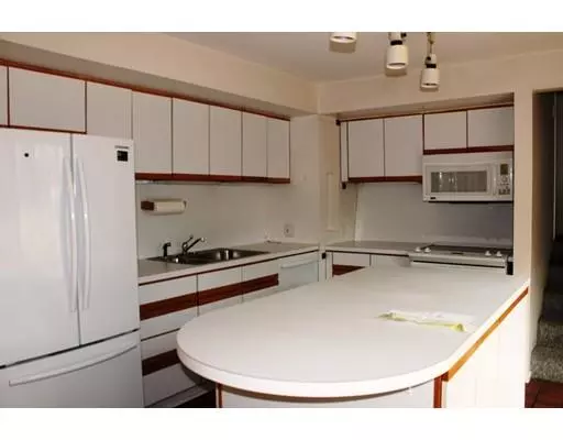 Carlisle, MA 01741,480 Rutland St