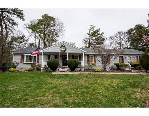 89 Crystal Spring Ave, Falmouth, MA 02556