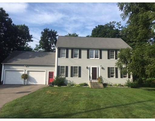 15 Kenney Ln, North Attleboro, MA 02760