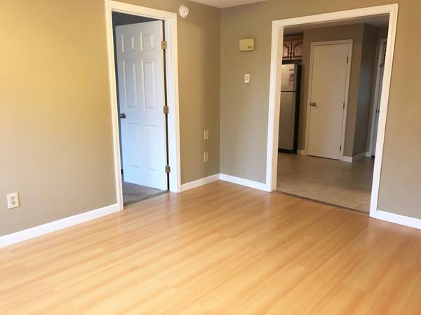 Dudley, MA 01571,2 Wysocki Dr #24