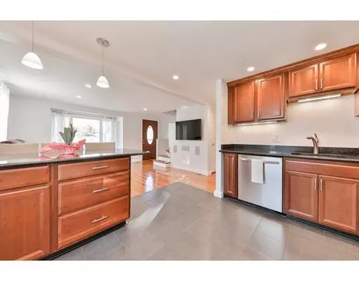 Waltham, MA 02452,17 Greer St