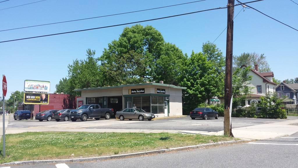 681 Dickinson, Springfield, MA 01108