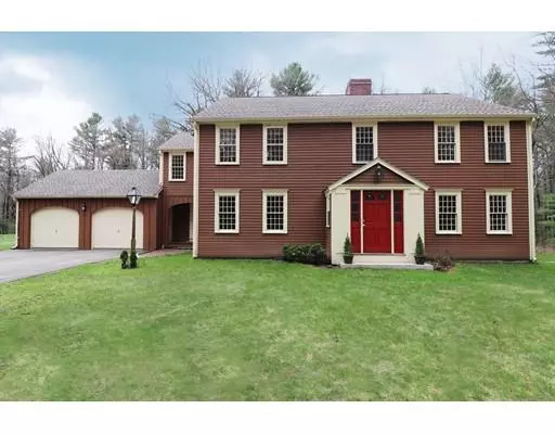 10 Carleton Cir, Boxford, MA 01921