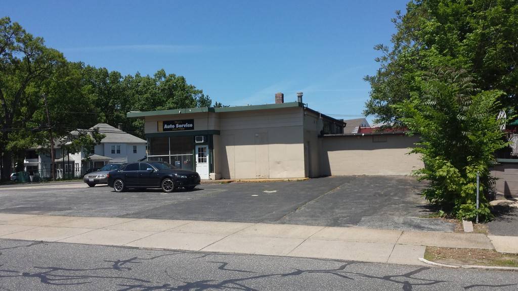 Springfield, MA 01108,681 Dickinson