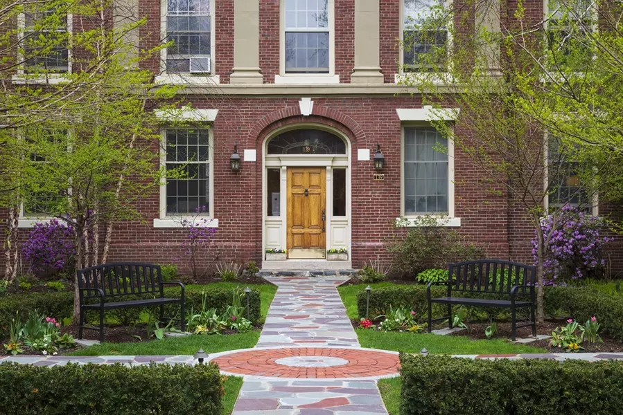 139 Beaconsfield Rd #5, Brookline, MA 02445