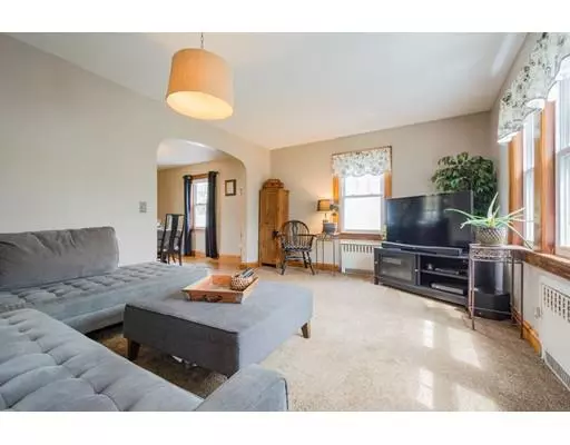 Milford, MA 01757,33 Westbrook St