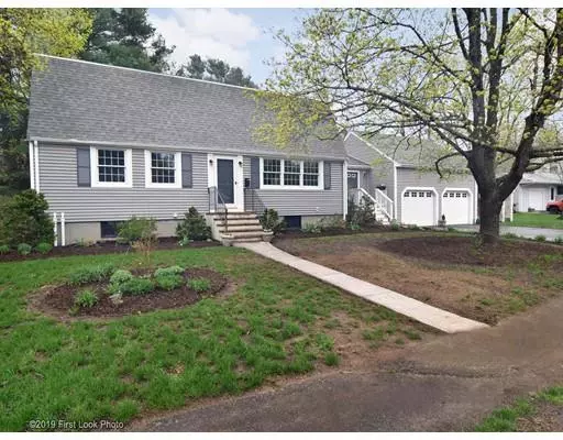 7 Birch Tree Rd, Foxboro, MA 02035