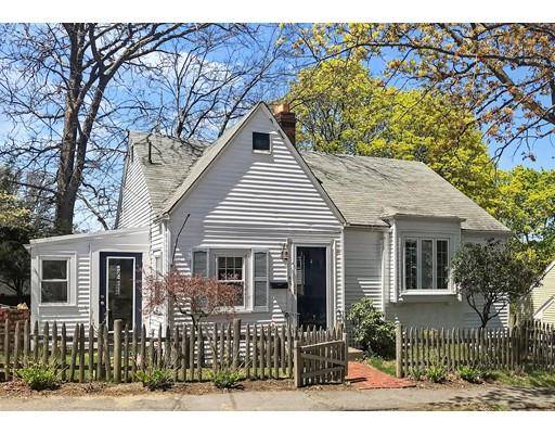 82 Pontiac Rd, Quincy, MA 02169