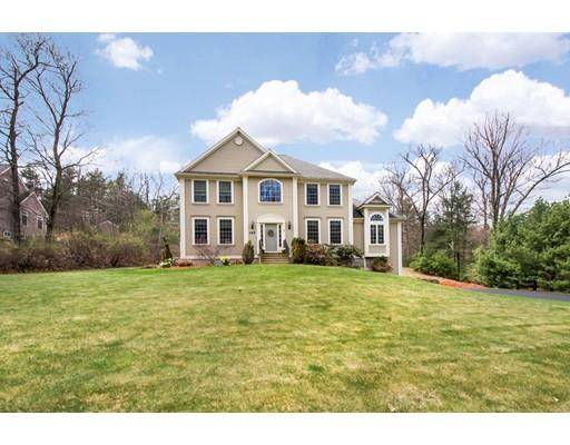 165 Pleasant St, Upton, MA 01568