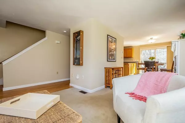Ayer, MA 01432,55 Littleton Rd #11D