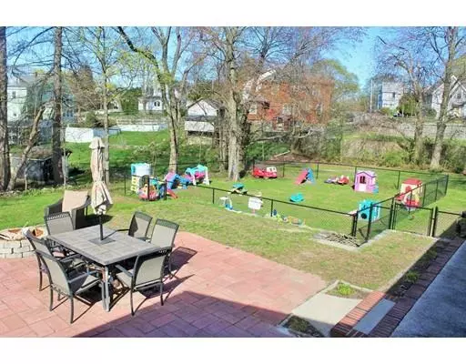 Milford, MA 01757,20 E Walnut St