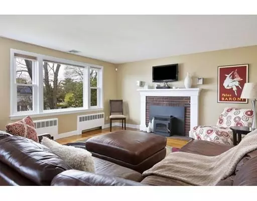 119 Collincote St, Stoneham, MA 02180